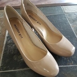 Steve Madden Taupe Heels